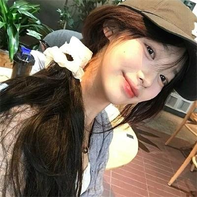 等爱的女神